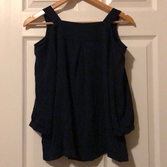 NWOT Open shoulder blouse - Picture 6 of 6